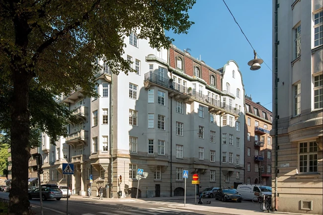 Karlavägen 83